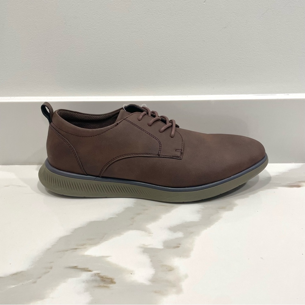 NEW Perry Ellis Portfolio Pacino Casual Oxford Shoes (size 10)